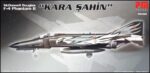 PM Model 226 1/18 Ölçek, F-4 Phantom II ( Kara Şahin ) Avcı-Bombardıman Uçağı, Plastik Model kiti